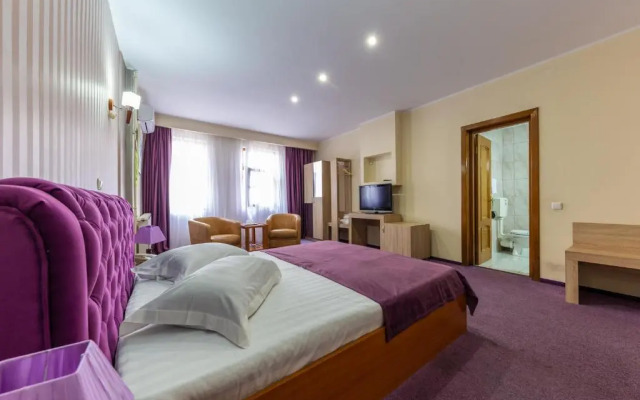 Hotel Amphitryon Premium