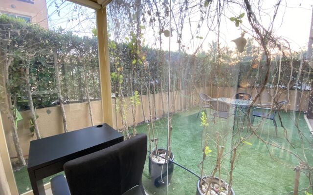 Lux BnB 2BDR Private Garden 1