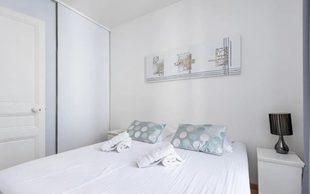 2 Bdrs Downtown & AC - 3 minutes to the Palais