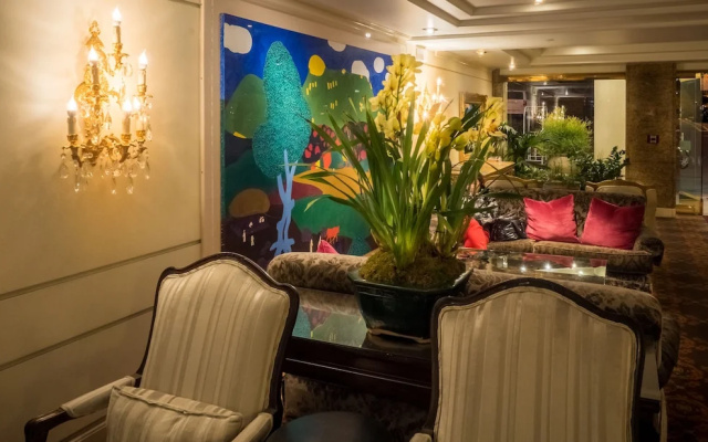 Olyver Hotel