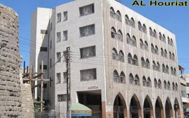 Al-Houriat Hotel вид на фасад