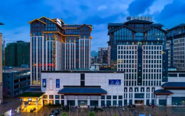 Kelly International Hotel (MixC Branch at Guilin Railway Station)