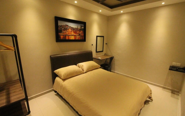 Ian's 5th Home