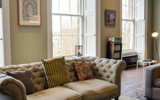 Stylish & Spacious Georgian New Town 3bed Apt