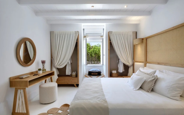 Amalgam Homes Paros Beachfront Villa