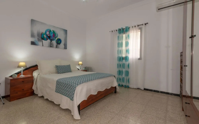 Casa de Vacaciones con Piscina Compartida I