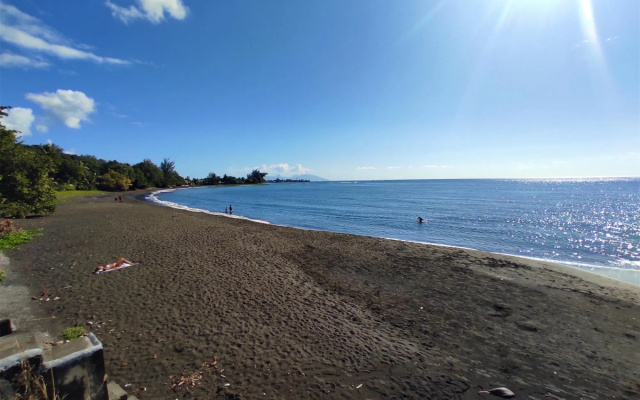 Tahiti - Taharaa Beach Bungalow