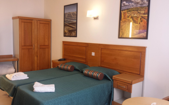Canifor Hotel