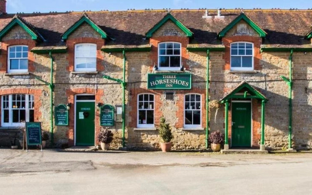 Three Horseshoes Inn