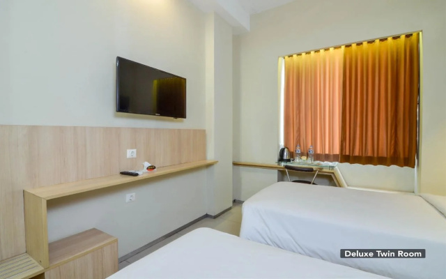ZEN Rooms Image Hotel and Resto