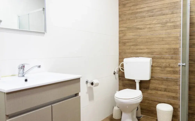Modern Downtown 3BR by Ahlan Hospitality