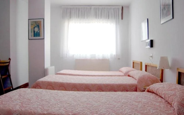 Hostal Charo II