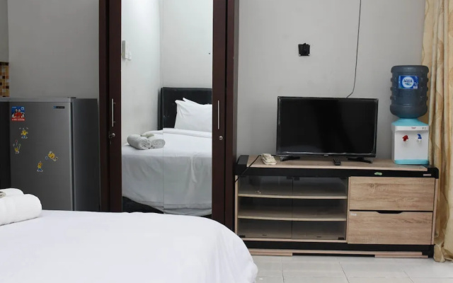 Homey And Tidy Studio Taman Melati Margonda Apartment Near Campus