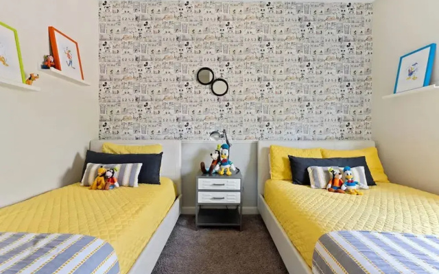 Disney Familly Lovers up to 11 Guests