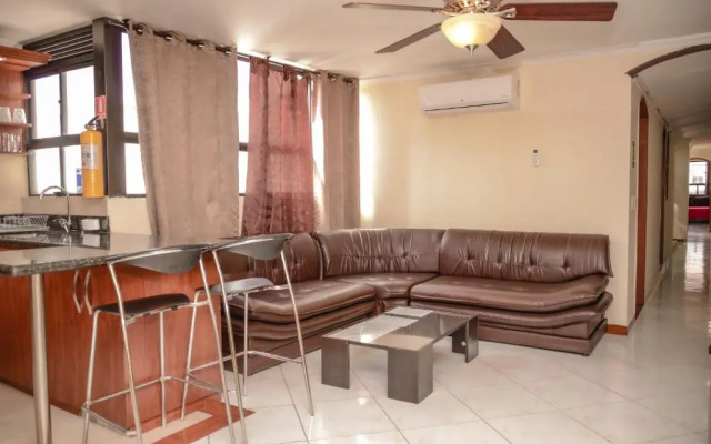 Calle 8 Suites