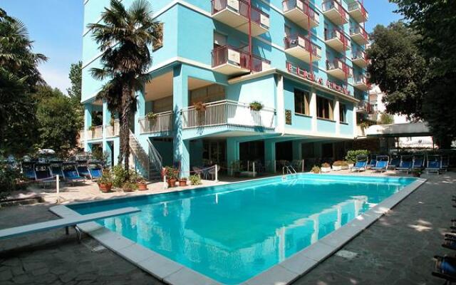 Hotel Biancamano вид на фасад