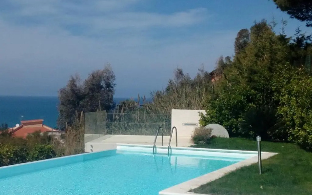 Villa Piscina sul Mare