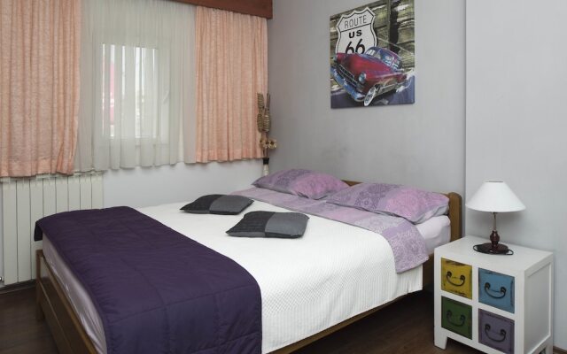 Отель Rooms Madison вид на фасад