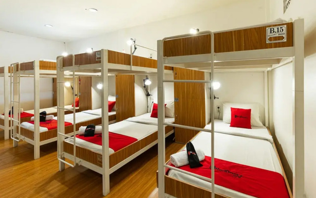RedDoorz Hostel @ Dago 2