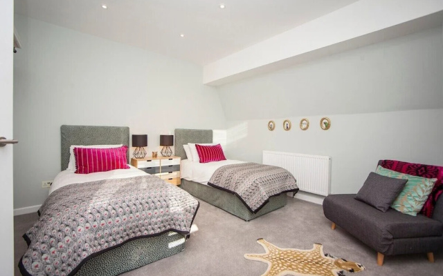 Georgian Coach House Mews Central Bath
