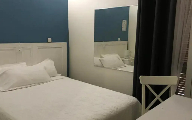 Azur Hotel