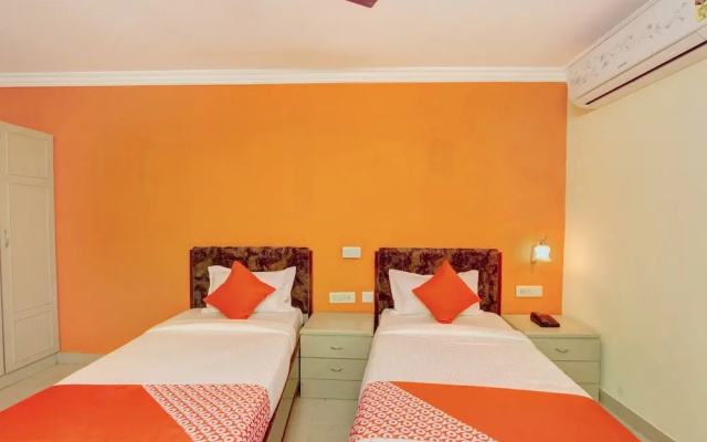 OYO 10596 Hotel Indu