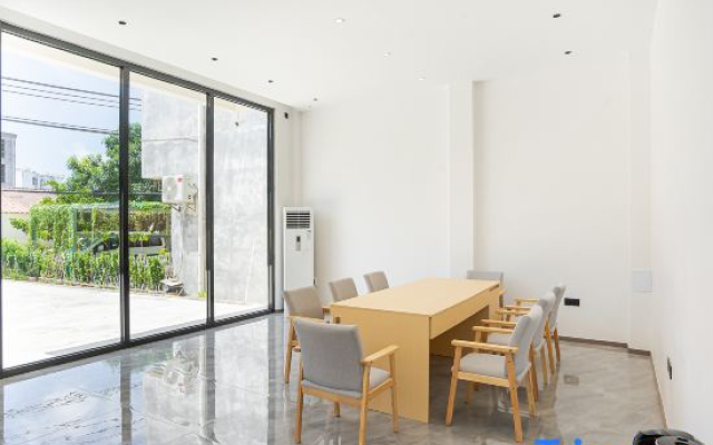 Liangqi Mountain House Homestay (Beihai Silver Beach)