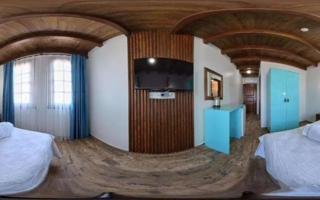 İli̇a Buti̇k Otel