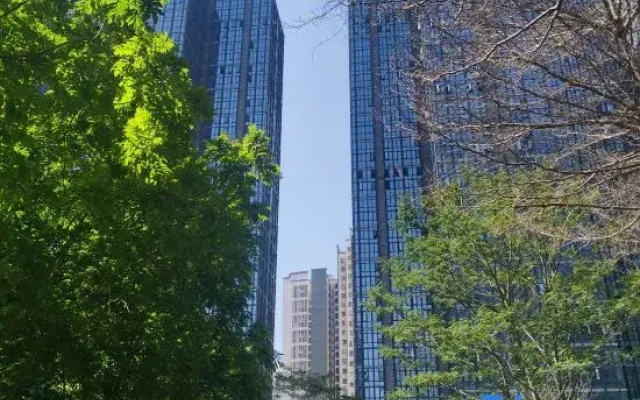 Sina International Apartment (Guangzhou Luogang Agile Plaza Shuixi Metro Station)