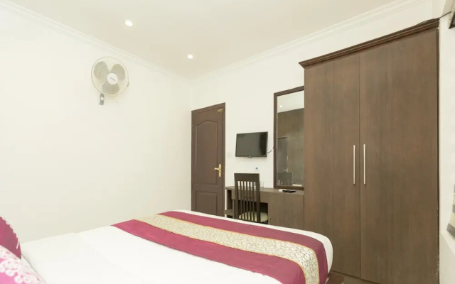 OYO 9122 Hotel Ivory Grande