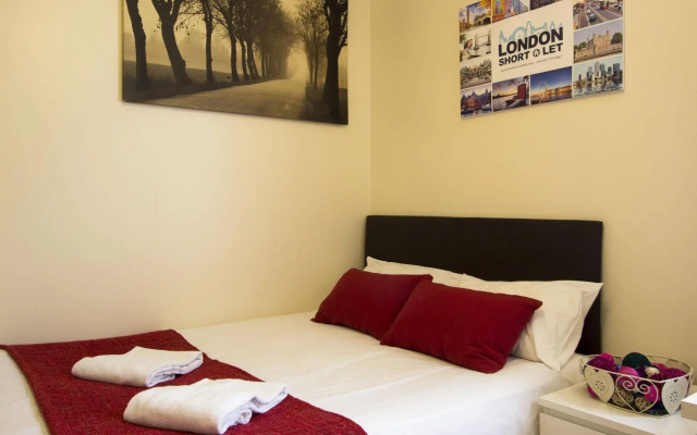 Melrose Aparthotel