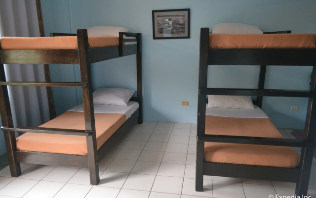 Lazea Tagaytay Inn