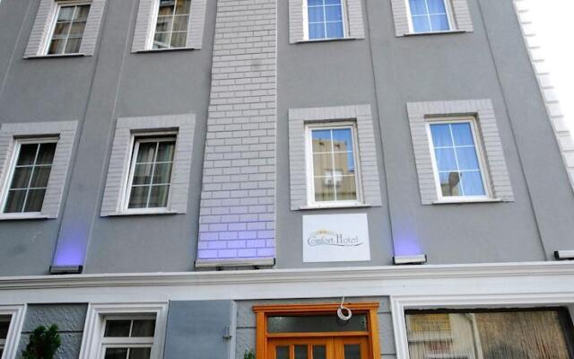 Comfort Hotel Taksim вид на фасад