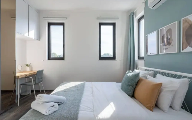 Thálassa 2-BR Apt. & Balcony in Larnaca