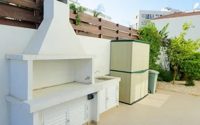 Rent Private Villa 015