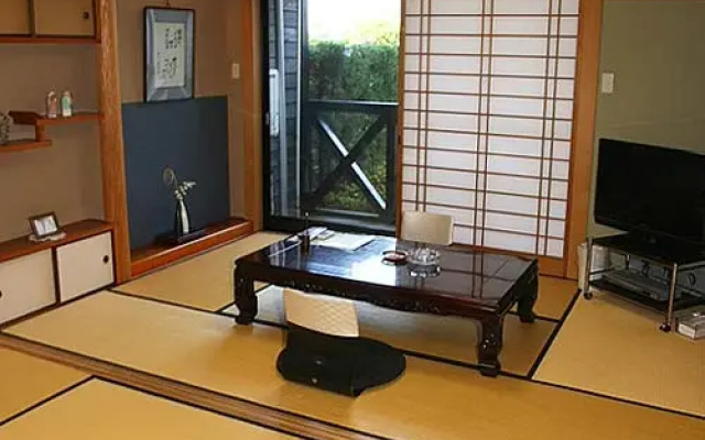 Yufuin Bath Satoyamasafu