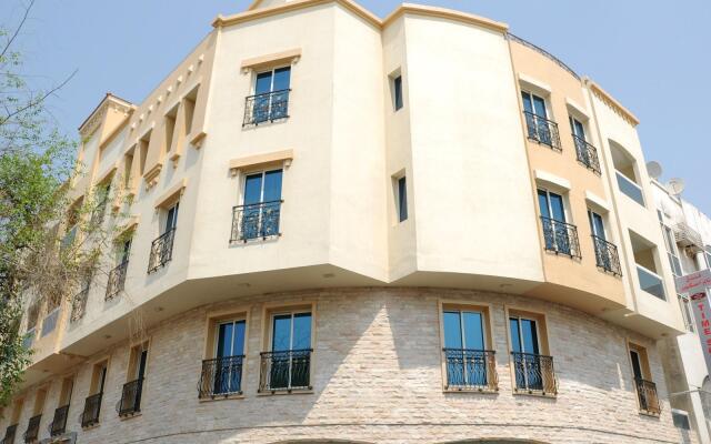 Grand Square Hotel вид на фасад