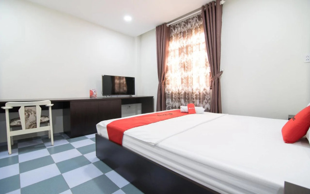 Ngoc Trinh Hotel by RedDoorz