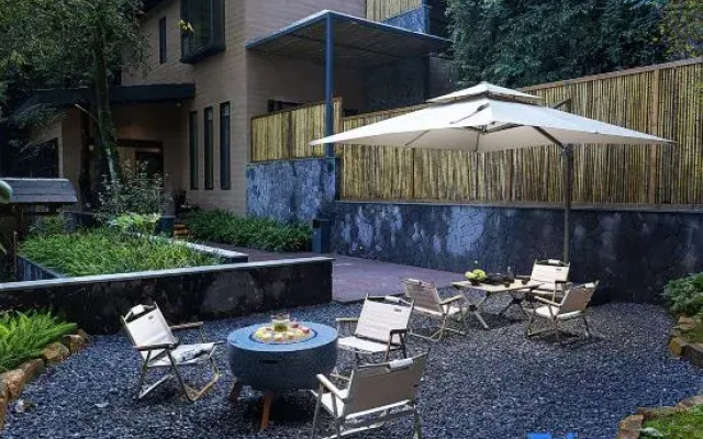 Qionglai Tiantai Mountain Taiyuan Hotel