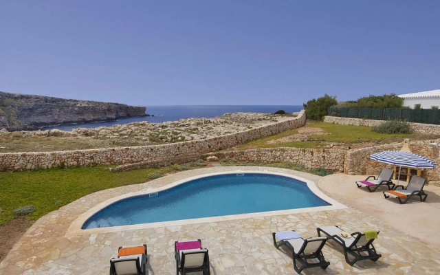 VILLA LIRA in Cala Morell