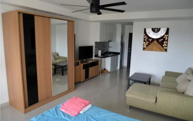 Pattaya Plaza Floor 6