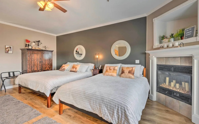 Large, Cozy Midway Studio w/ Mountain Views!