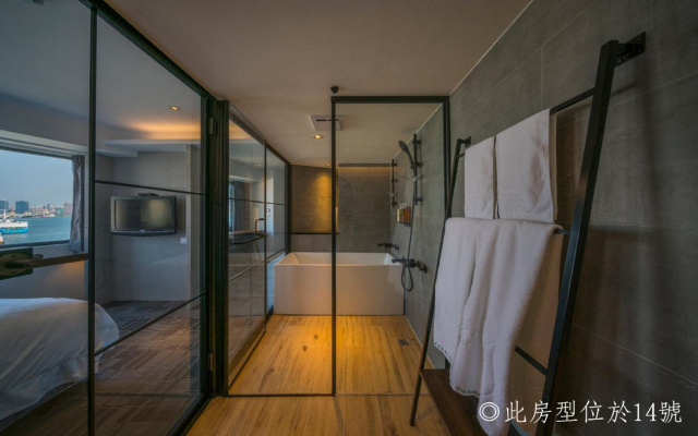 Watermark Hotel