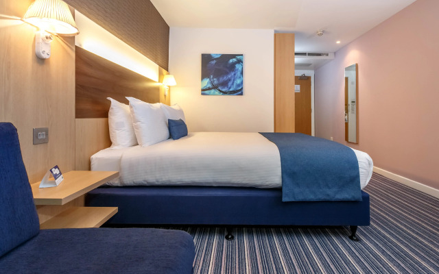 Holiday Inn Express Leigh - Sports Village by IHG