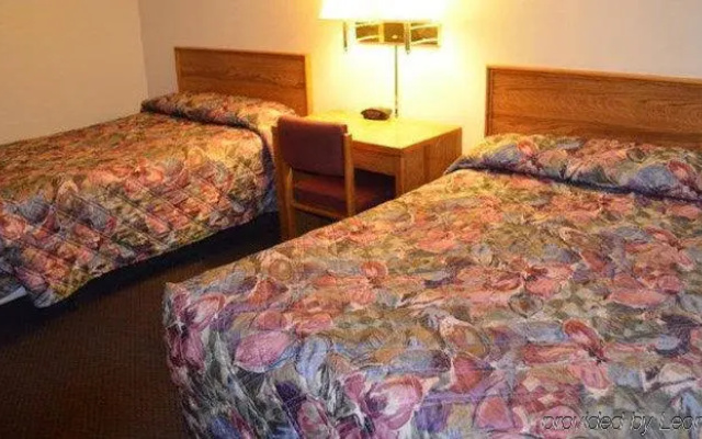Americas Best Inn Scottsburg
