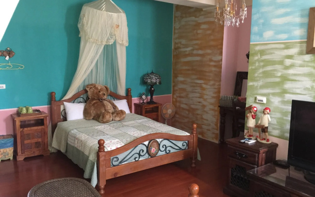 Hualien Paris Home B&B
