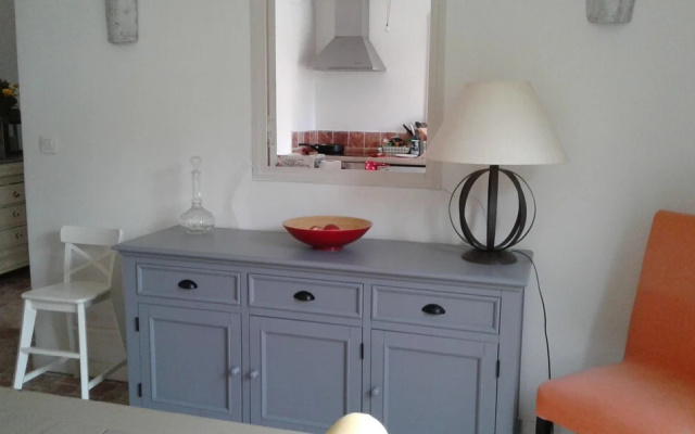 Villa With 4 Bedrooms in Tourrettes-sur-loup, With Wonderful sea View,