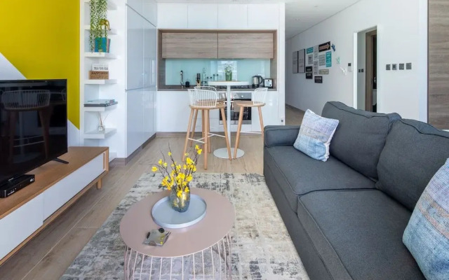 Ultramodern Studio With Sublime Decors in Dubai Marina