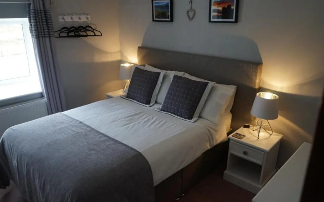 Lundie View B & B