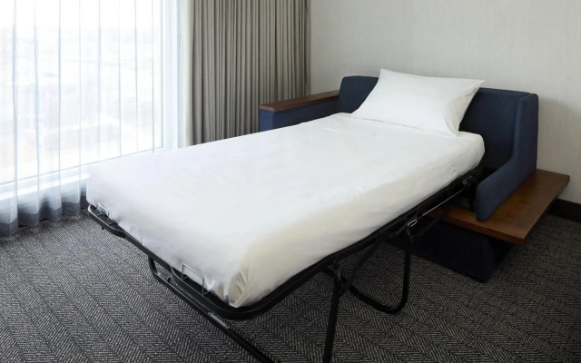 Courtyard By Marriott Montreal Laval